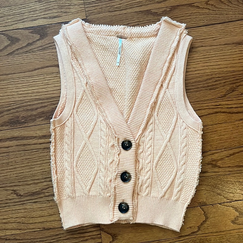 Sweater vest